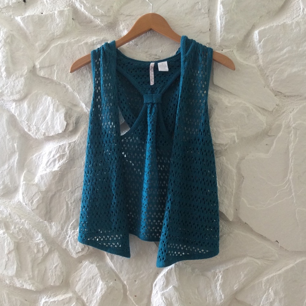 Heart ‘n’ Crush Knitted Eyelet Hooded Vest